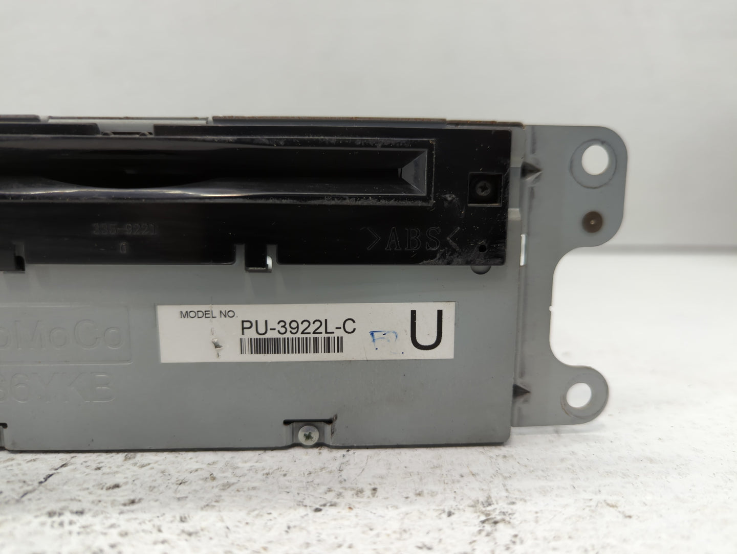 2017 Ford Explorer Radio AM FM Cd Player Receiver Replacement P/N:HB5T-19C107-BA Fits OEM Used Auto Parts - Oemusedautoparts