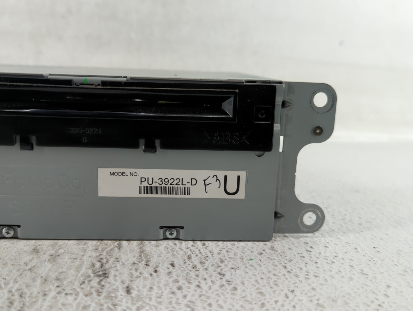 2017 Ford Explorer Am Fm Cd Player Radio Receiver - Oemusedautoparts1.com