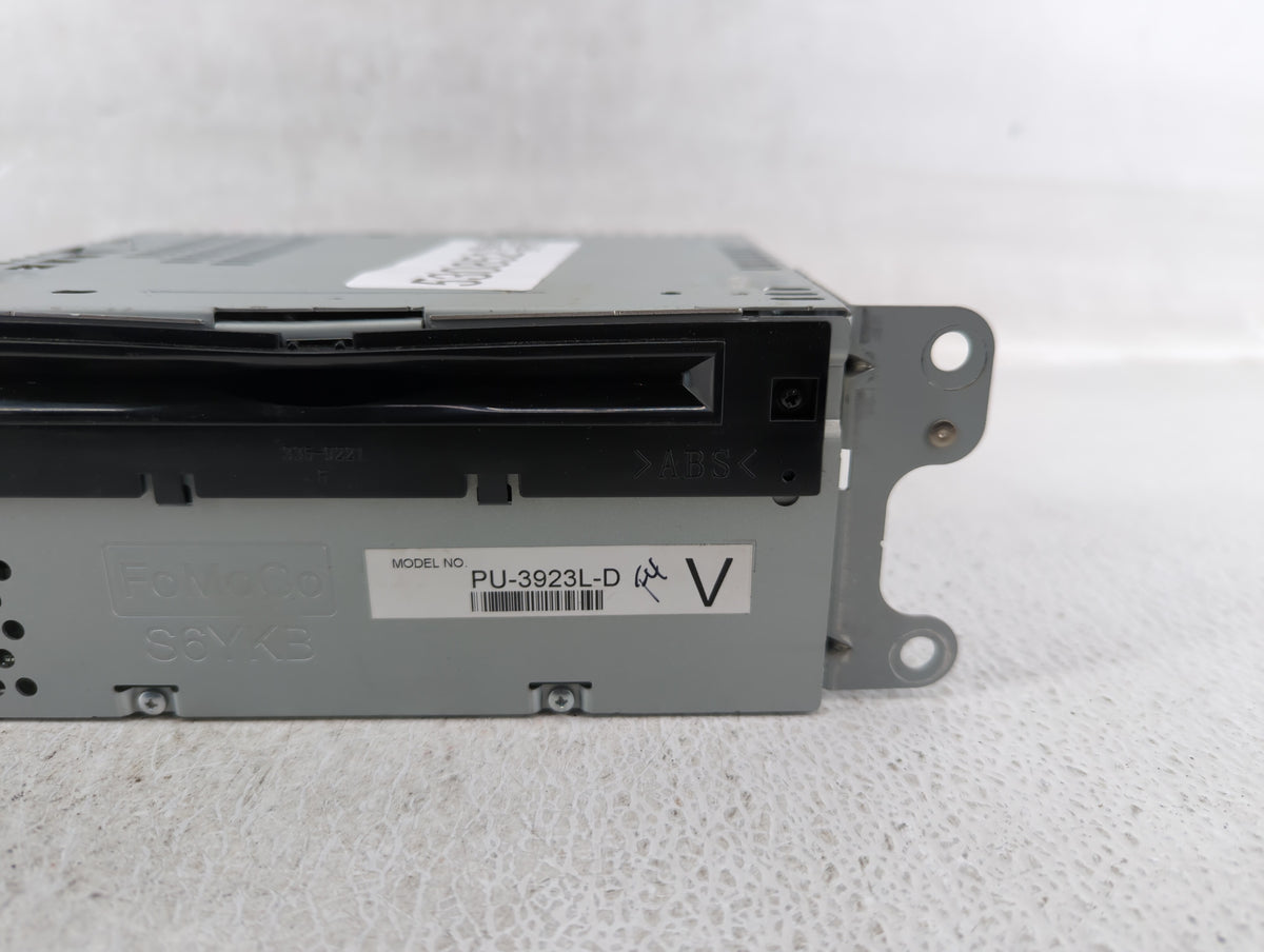 2017 Ford Explorer Radio AM FM Cd Player Receiver Replacement P/N:HB5T-19C107-CB GB5T-19C107-BG Fits OEM Used Auto Parts - O