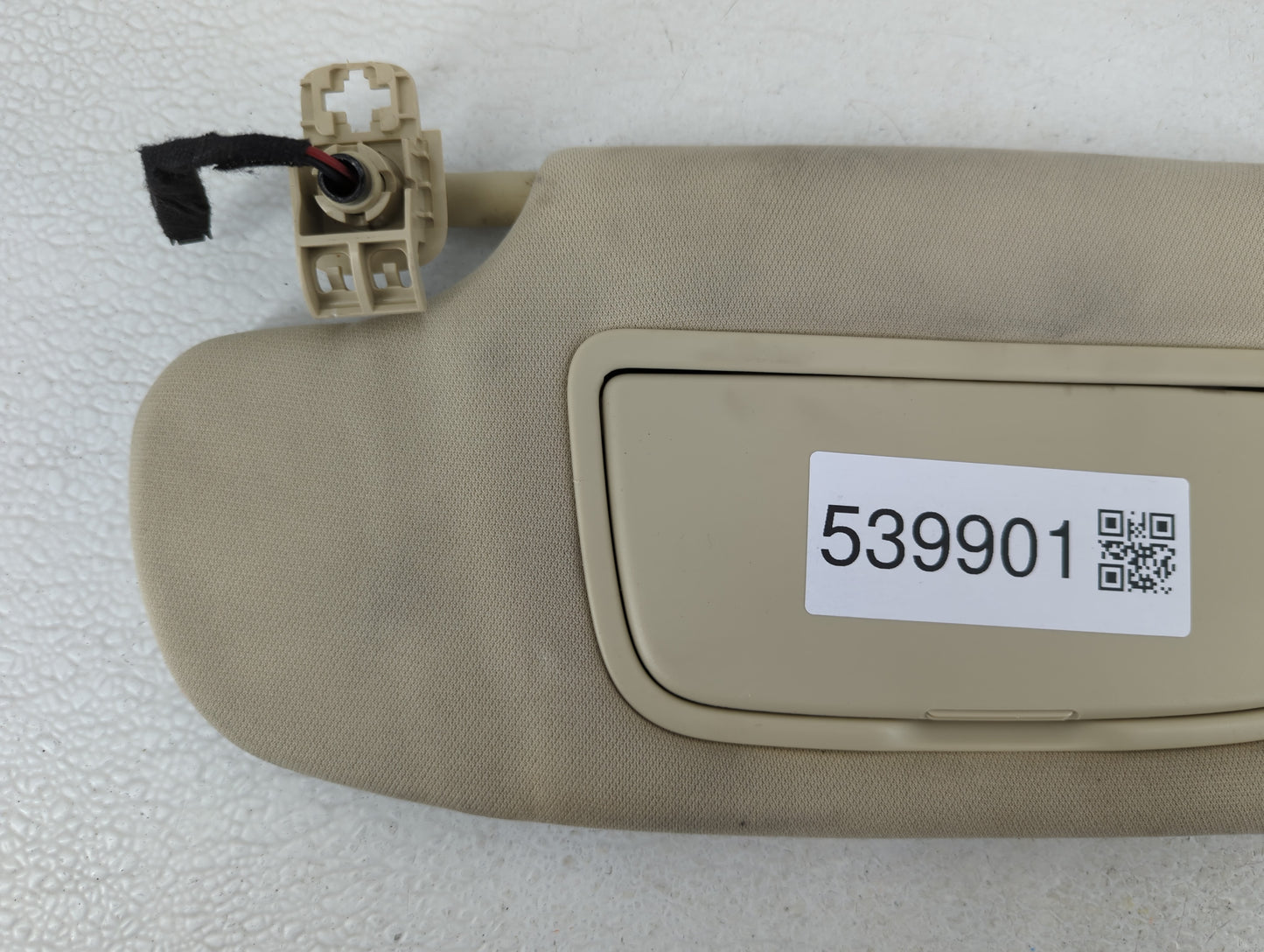 2017 Ford Explorer Sun Visor Shade Replacement Driver Left Mirror Fits OEM Used Auto Parts - Oemusedautoparts1.com