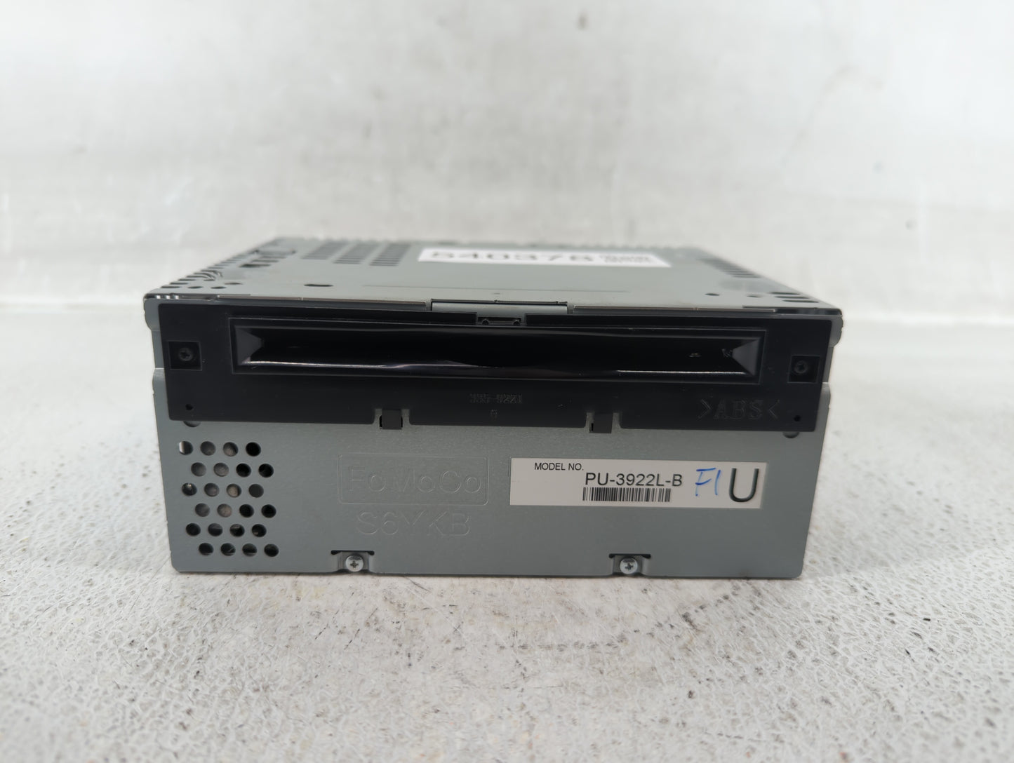 2016-2017 Ford Explorer Am Fm Cd Player Radio Receiver - Oemusedautoparts1.com