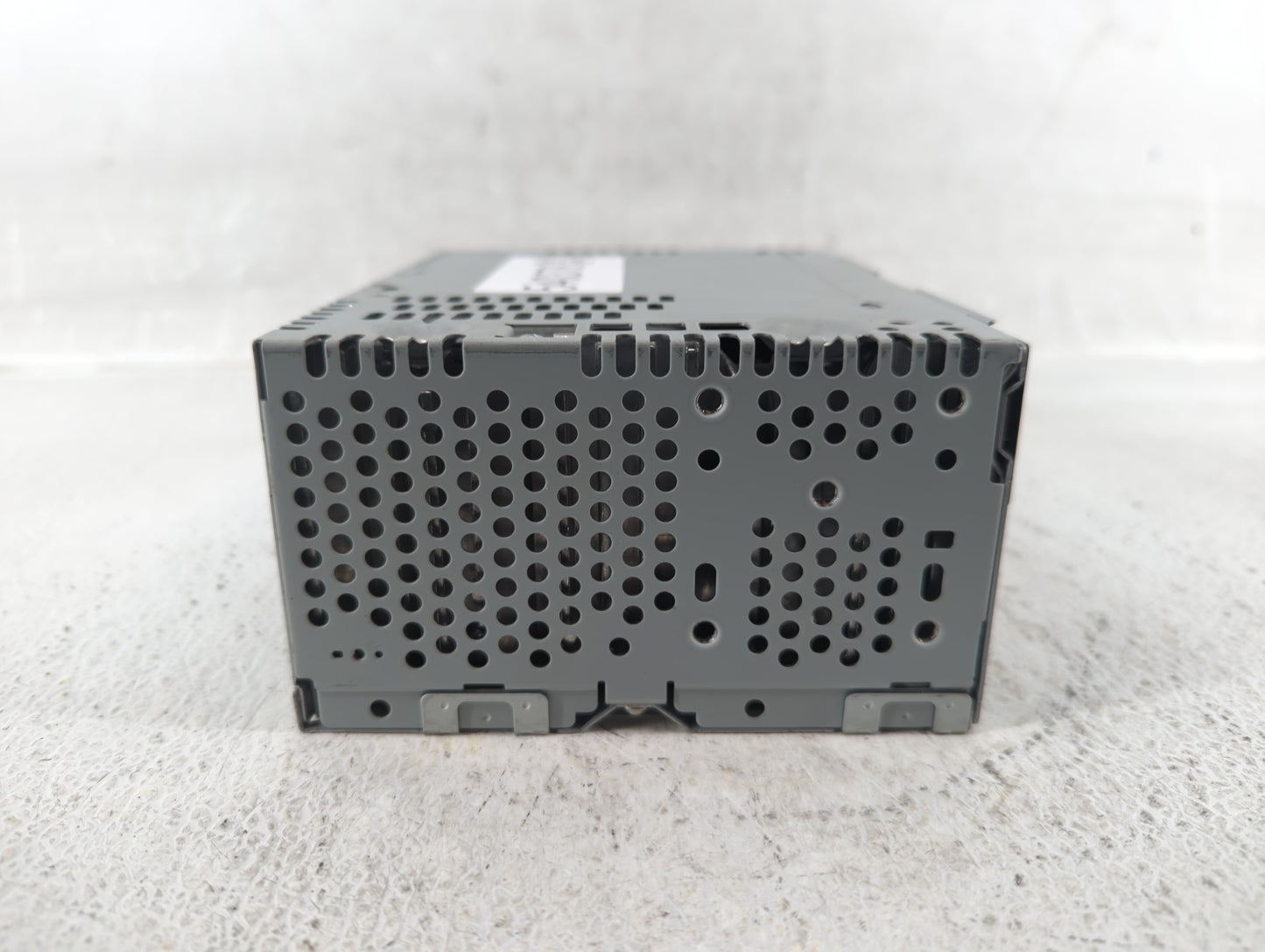 2016-2017 Ford Explorer Am Fm Cd Player Radio Receiver - Oemusedautoparts1.com