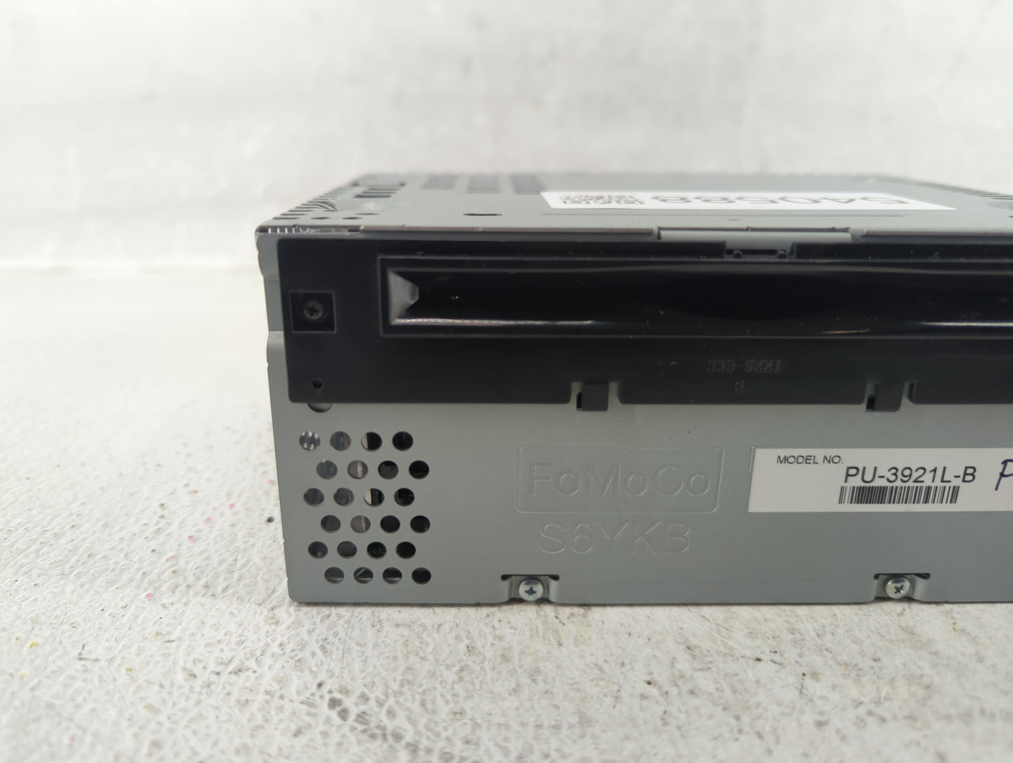 2016-2017 Ford Explorer Am Fm Cd Player Radio Receiver - Oemusedautoparts1.com