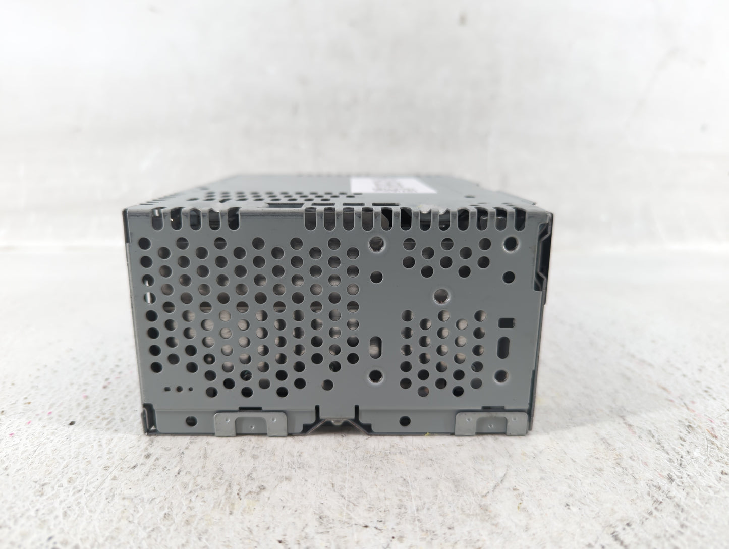 2016-2017 Ford Explorer Am Fm Cd Player Radio Receiver - Oemusedautoparts1.com