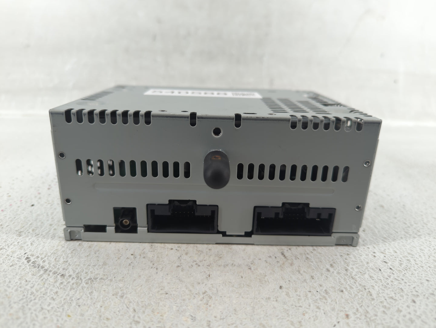 2016-2017 Ford Explorer Am Fm Cd Player Radio Receiver - Oemusedautoparts1.com