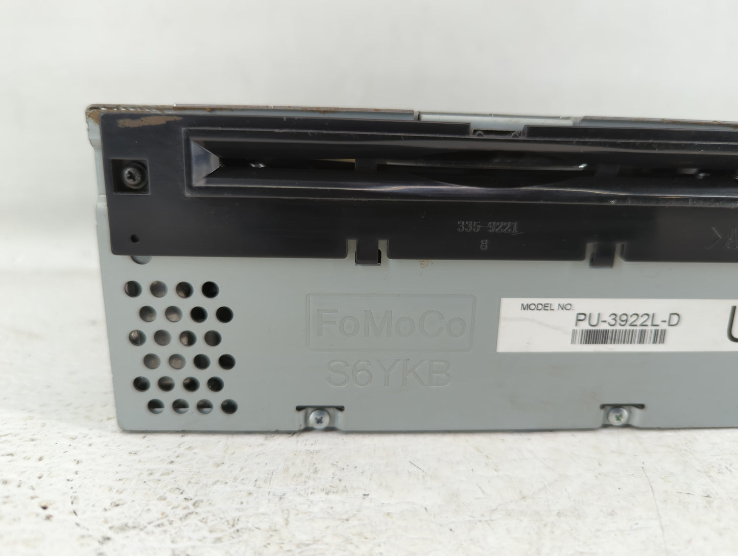 2017 Ford Explorer Am Fm Cd Player Radio Receiver - Oemusedautoparts1.com