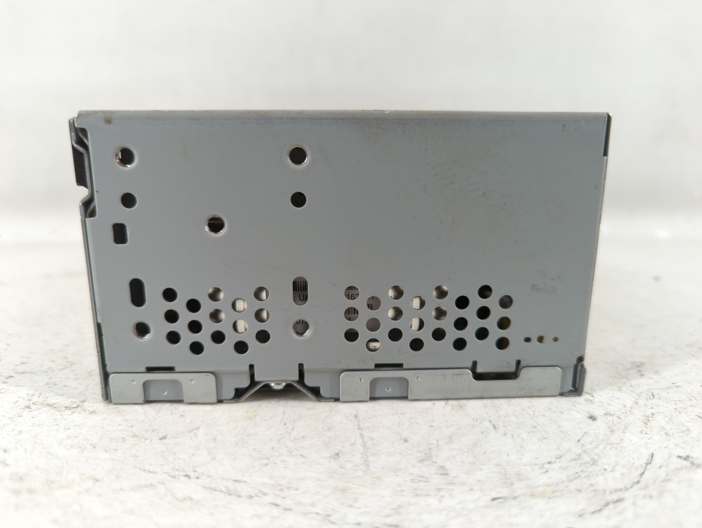 2017 Ford Explorer Am Fm Cd Player Radio Receiver - Oemusedautoparts1.com