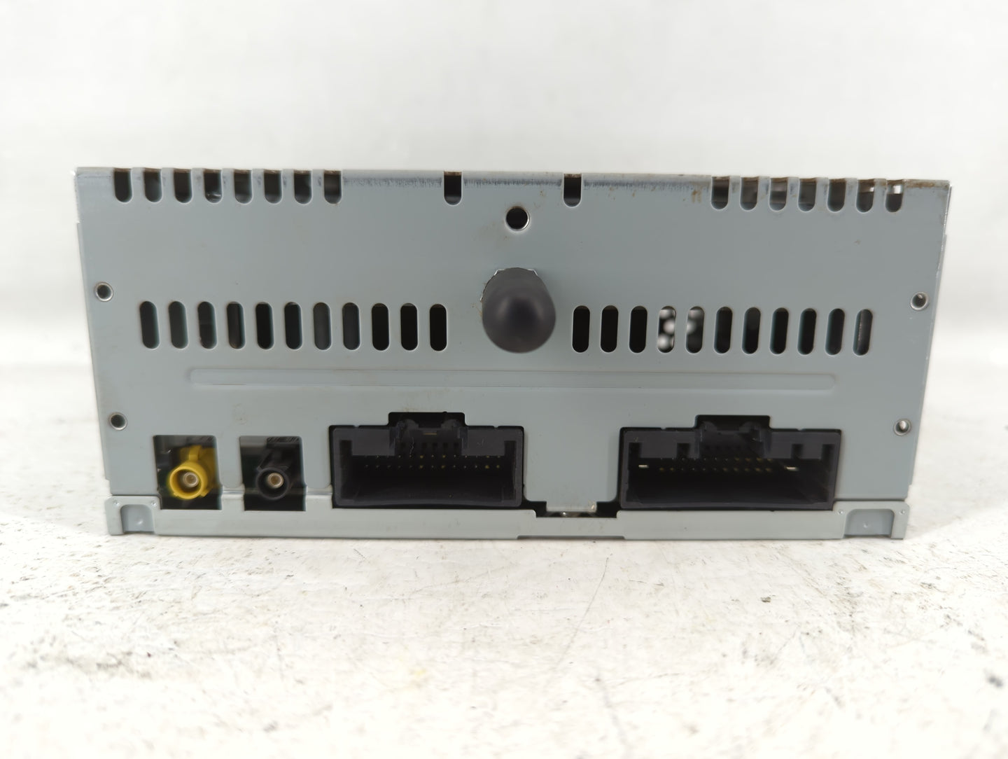 2017 Ford Explorer Am Fm Cd Player Radio Receiver - Oemusedautoparts1.com