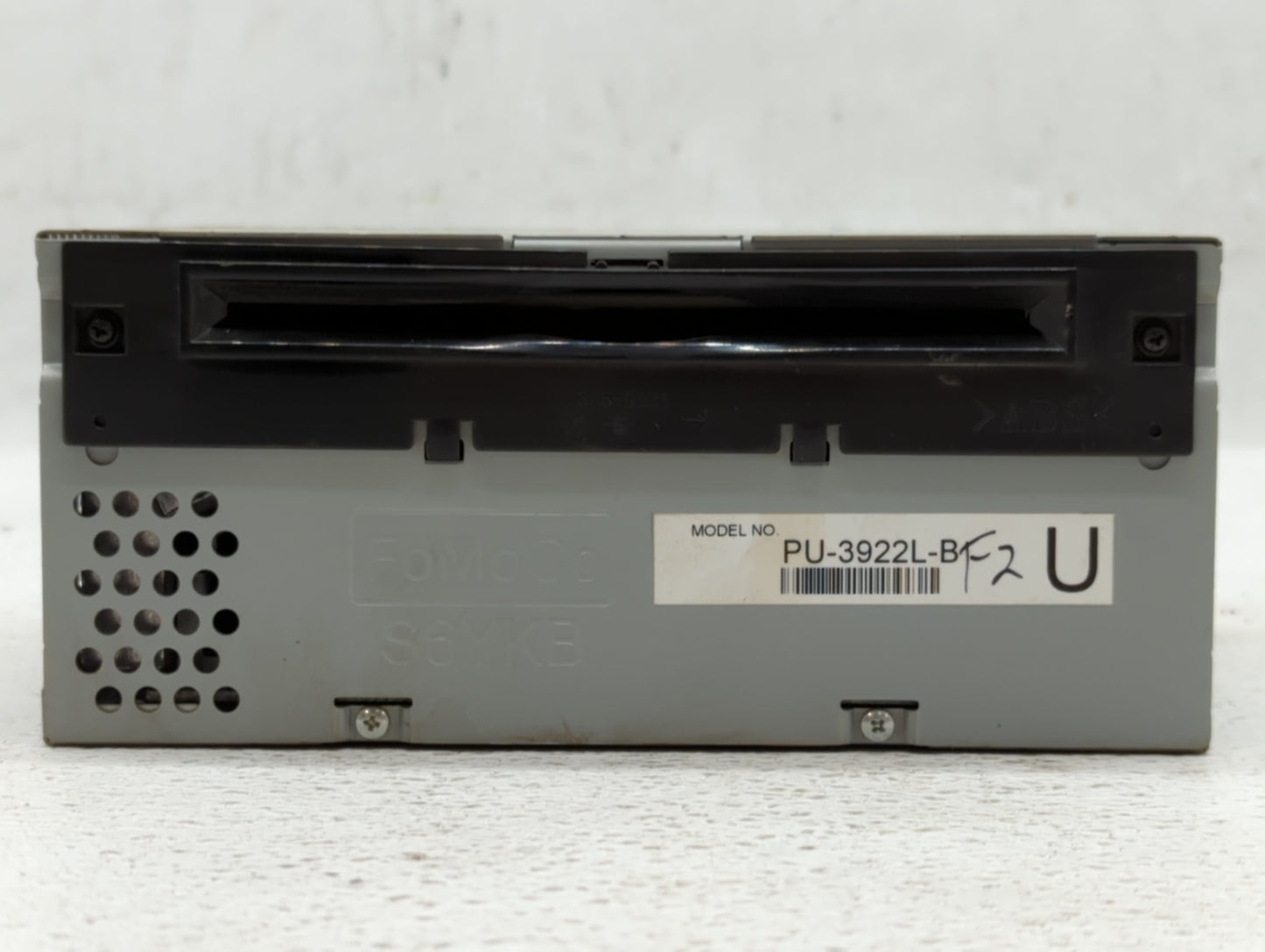 2016-2017 Ford Explorer Am Fm Cd Player Radio Receiver - Oemusedautoparts1.com