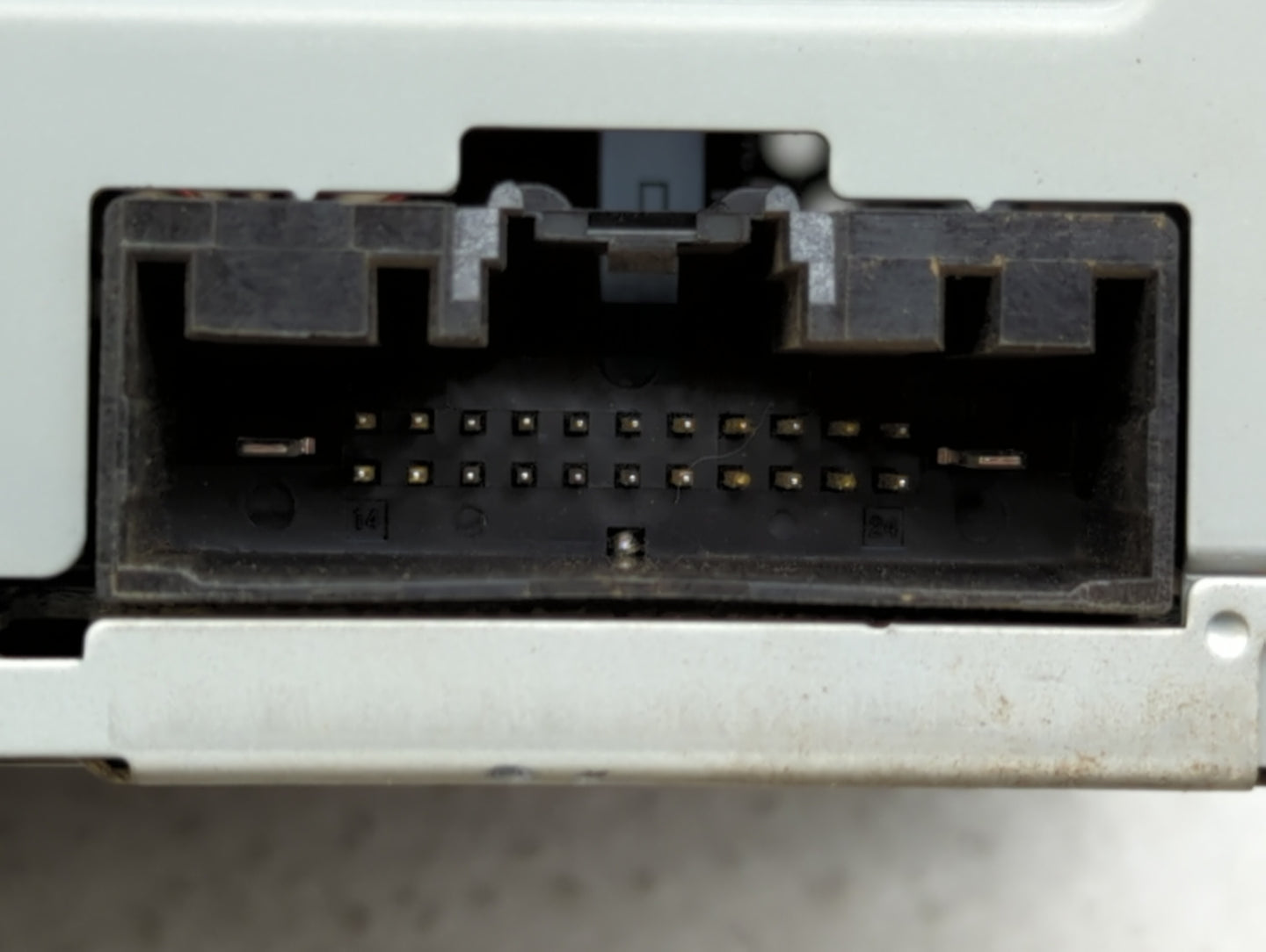 2016-2017 Ford Explorer Am Fm Cd Player Radio Receiver - Oemusedautoparts1.com