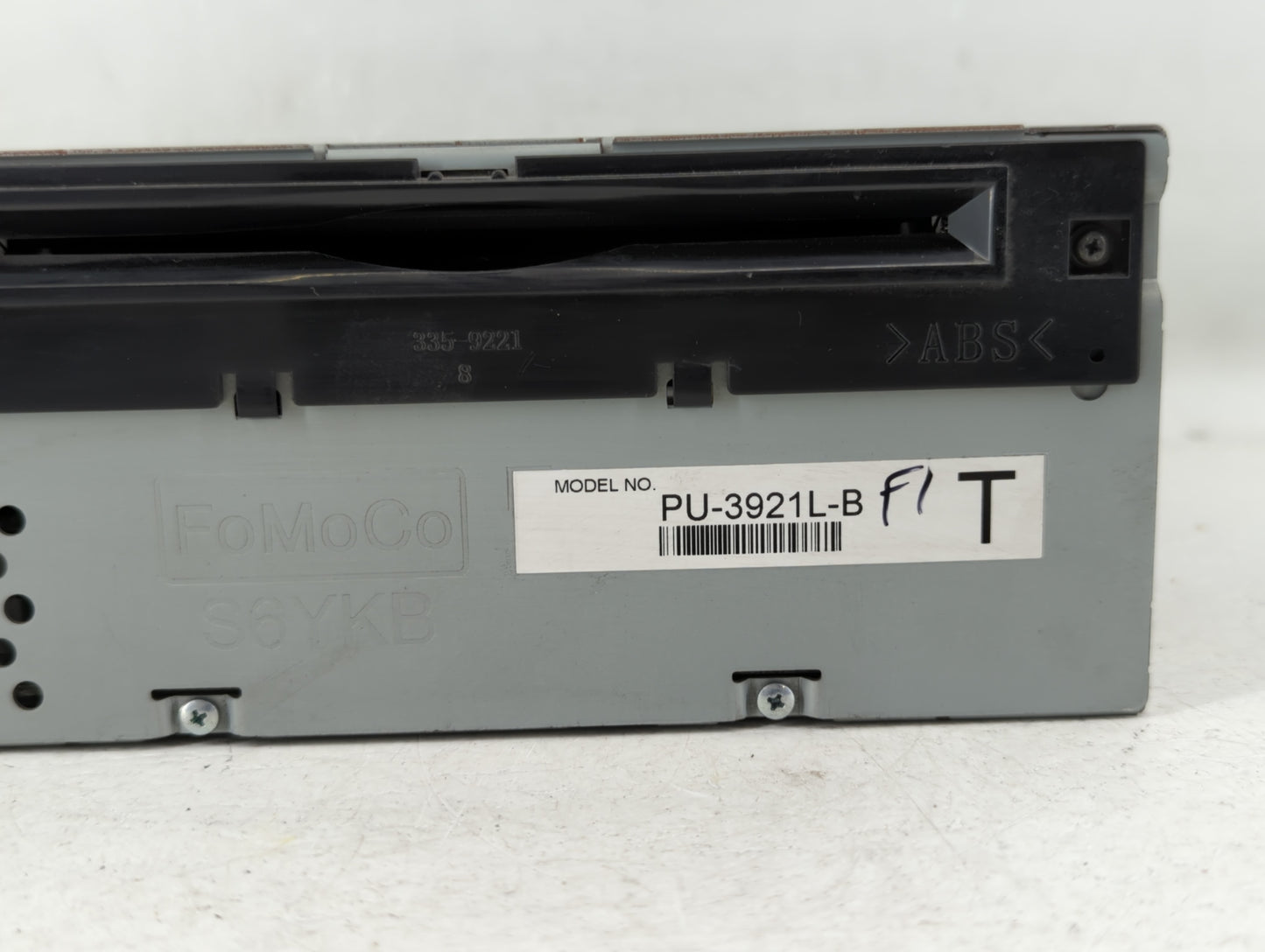 2016-2017 Ford Explorer Am Fm Cd Player Radio Receiver - Oemusedautoparts1.com