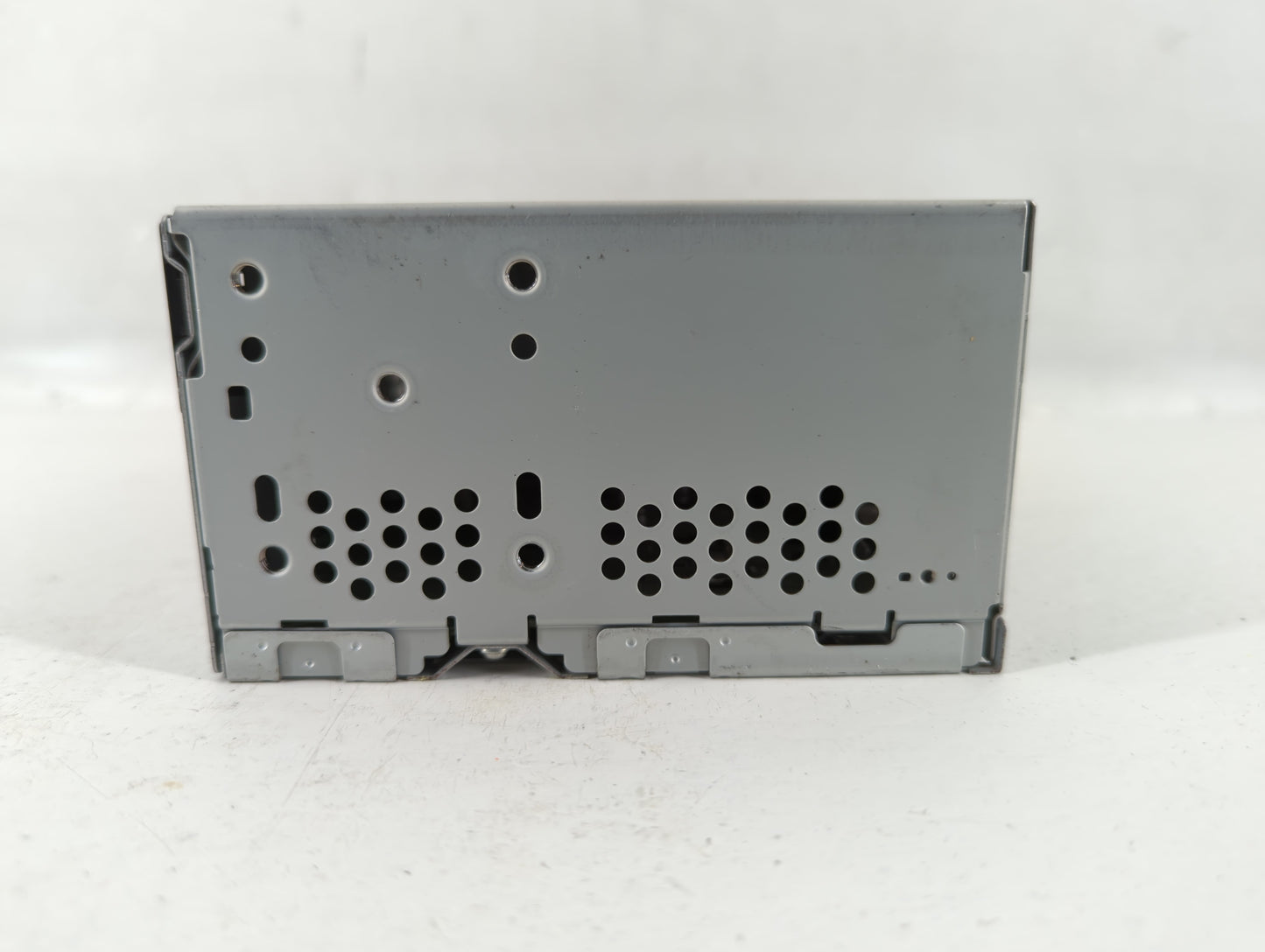 2016-2017 Ford Explorer Am Fm Cd Player Radio Receiver - Oemusedautoparts1.com