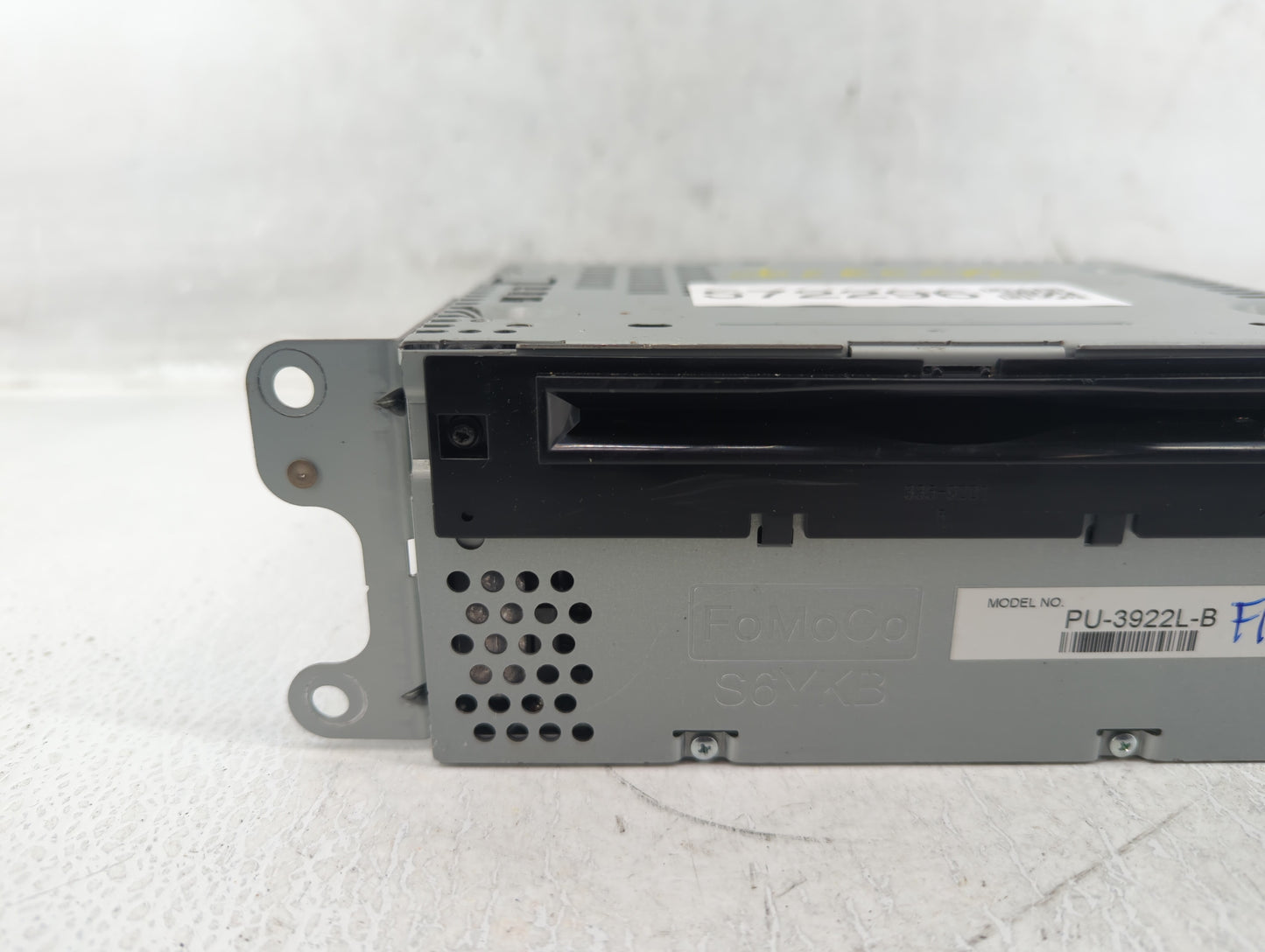 2016-2017 Ford Explorer Am Fm Cd Player Radio Receiver - Oemusedautoparts1.com