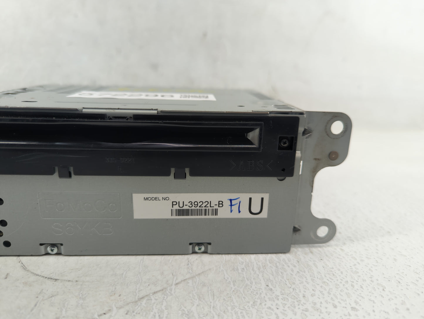 2016-2017 Ford Explorer Am Fm Cd Player Radio Receiver - Oemusedautoparts1.com