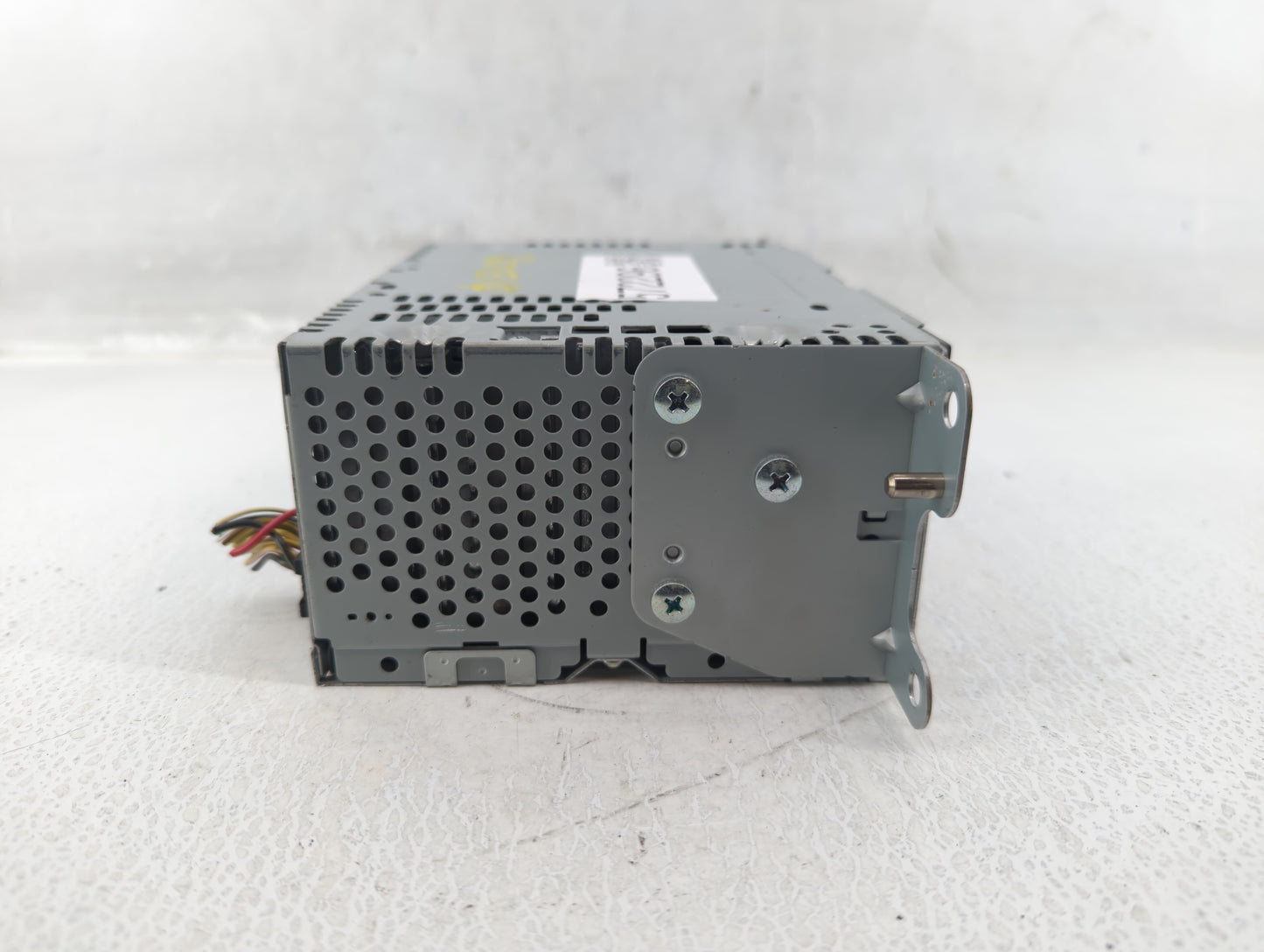 2016-2017 Ford Explorer Am Fm Cd Player Radio Receiver - Oemusedautoparts1.com