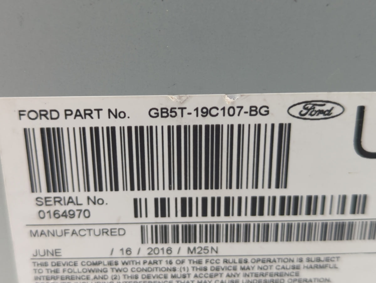 2016-2017 Ford Explorer Am Fm Cd Player Radio Receiver 572296 - Oemusedautoparts1.com