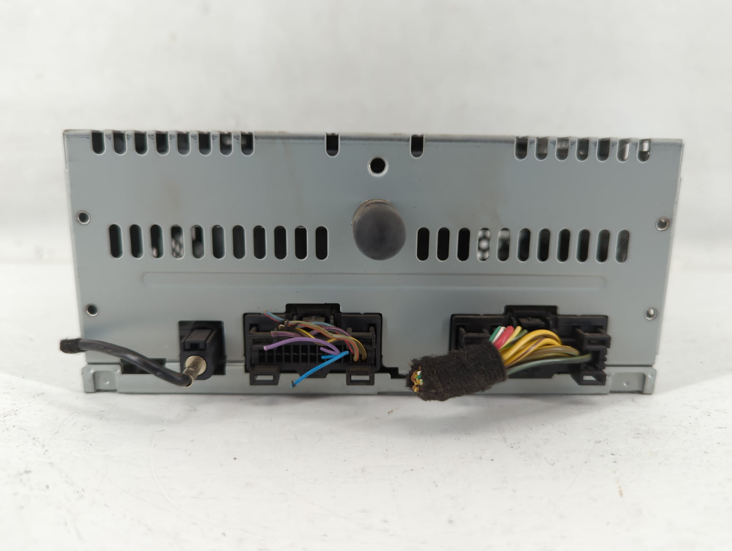 2016-2017 Ford Explorer Am Fm Cd Player Radio Receiver - Oemusedautoparts1.com