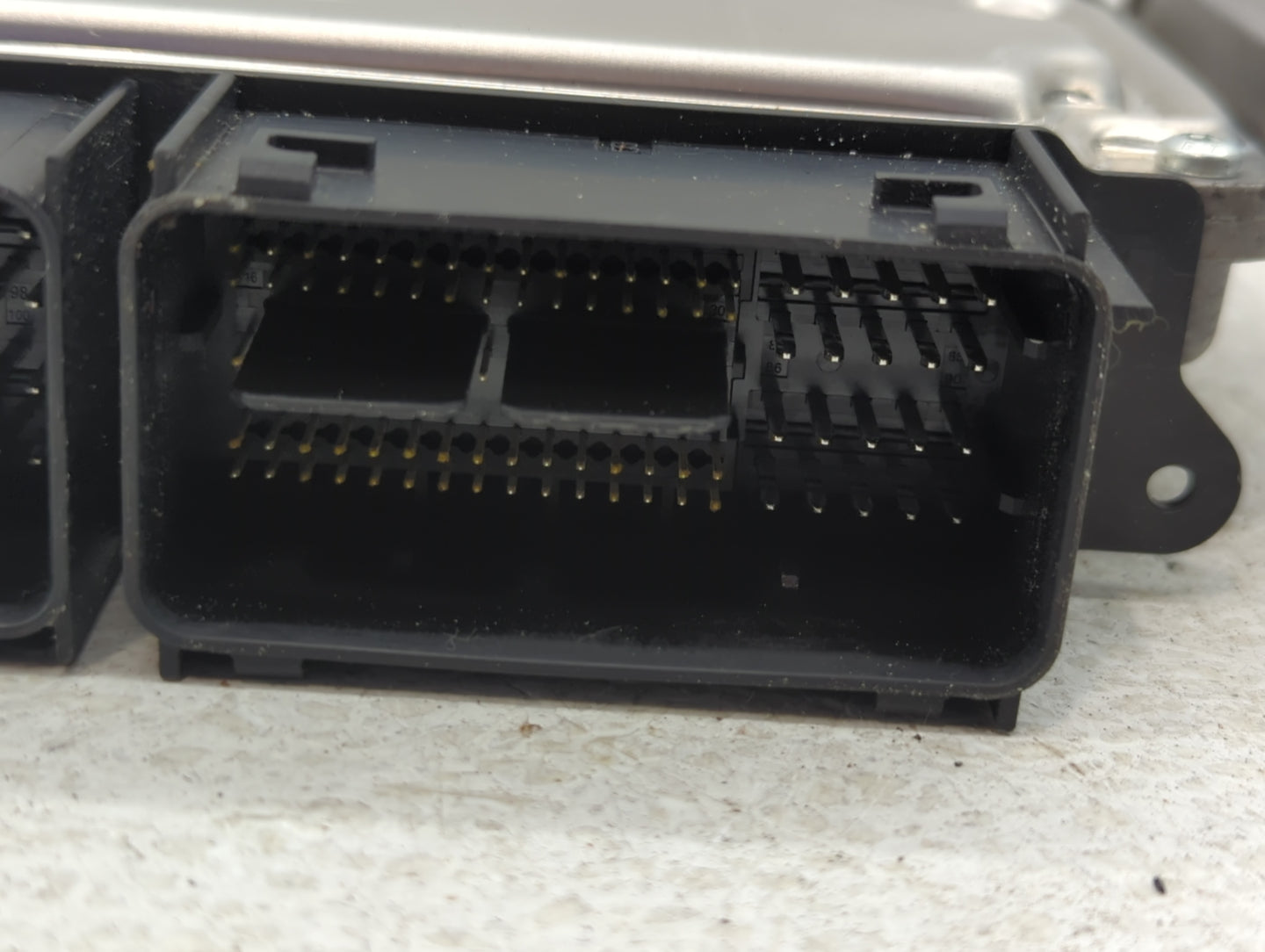 2016-2019 Ford Explorer PCM Engine Control Computer ECU ECM PCU OEM P/N:GB5A-12A650-YA Fits Fits 2015 2016 2017 2018 2019 OE