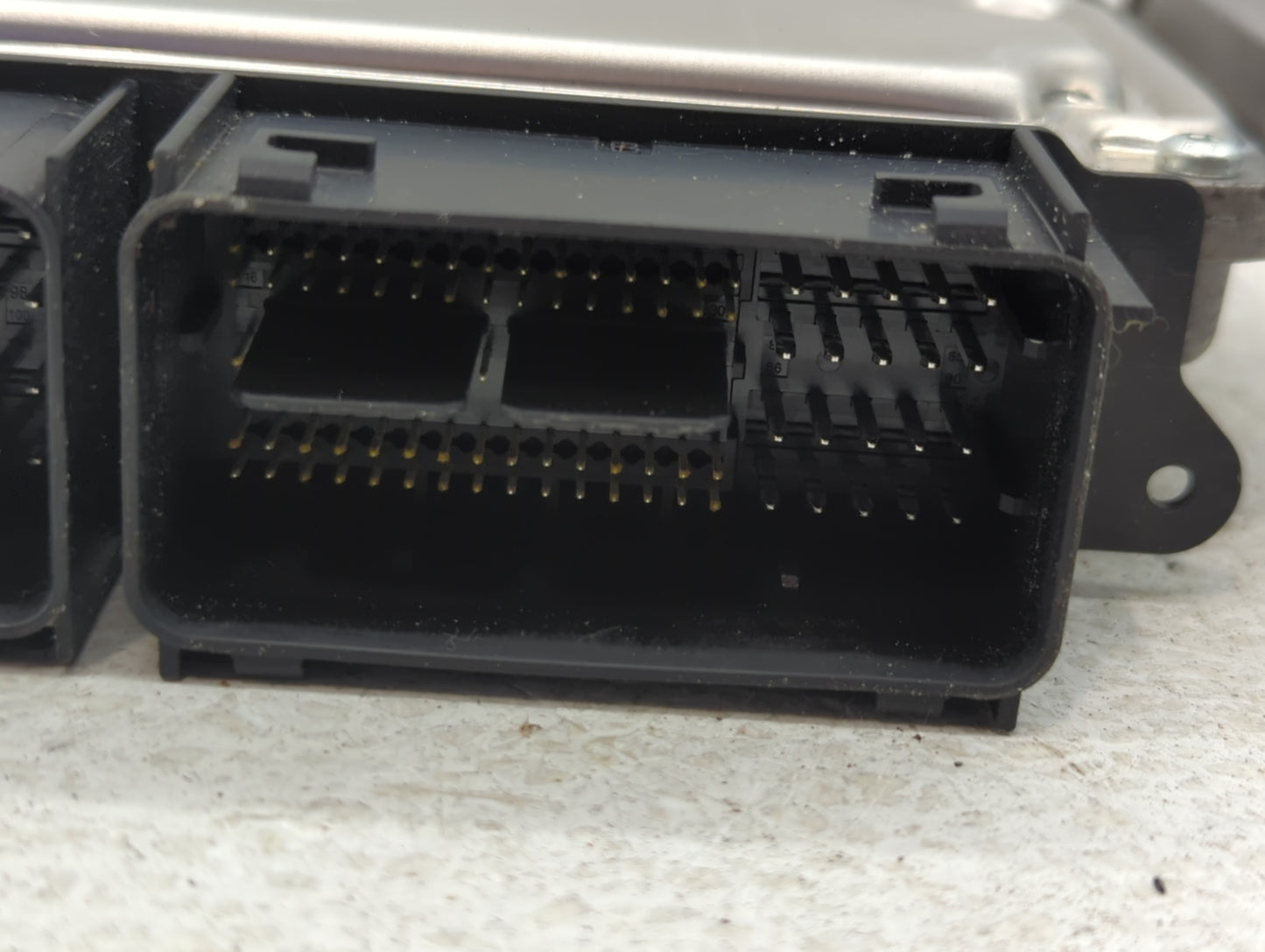 2016-2019 Ford Explorer PCM Engine Control Computer ECU ECM PCU OEM P/N:GB5A-12A650-YA Fits Fits 2015 2016 2017 2018 2019 OE