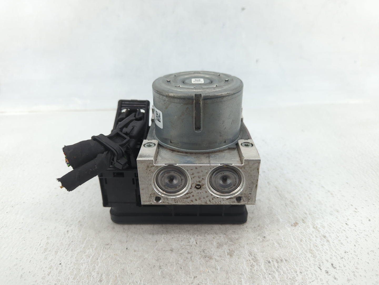 2017 Ford Explorer ABS Pump Control Module Replacement P/N:HB53-2C405-AC Fits OEM Used Auto Parts - Oemusedautoparts1.com