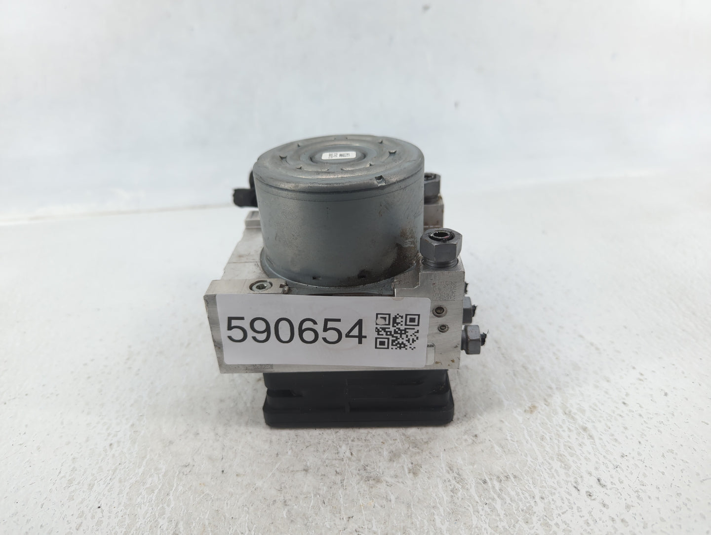 2017 Ford Explorer ABS Pump Control Module Replacement P/N:HB53-2C405-AC Fits OEM Used Auto Parts - Oemusedautoparts1.com