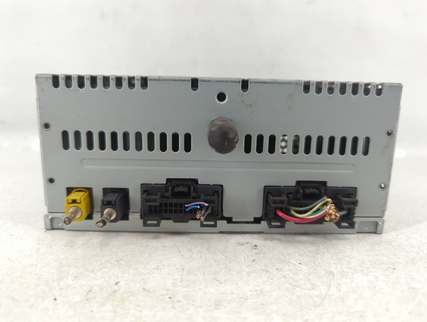 2017 Ford Explorer Radio AM FM Cd Player Receiver Replacement P/N:HB5T-19C107-BB HB5T-19C107-BA Fits OEM Used Auto Parts - O