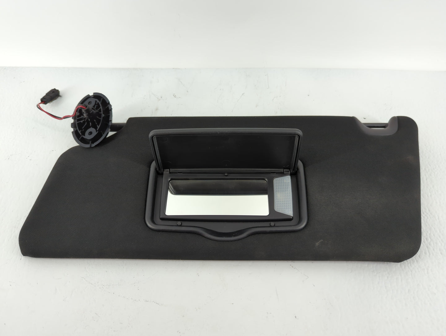 2017 Ford Explorer Sun Visor Shade Replacement Passenger Right Mirror Fits OEM Used Auto Parts - Oemusedautoparts1.com