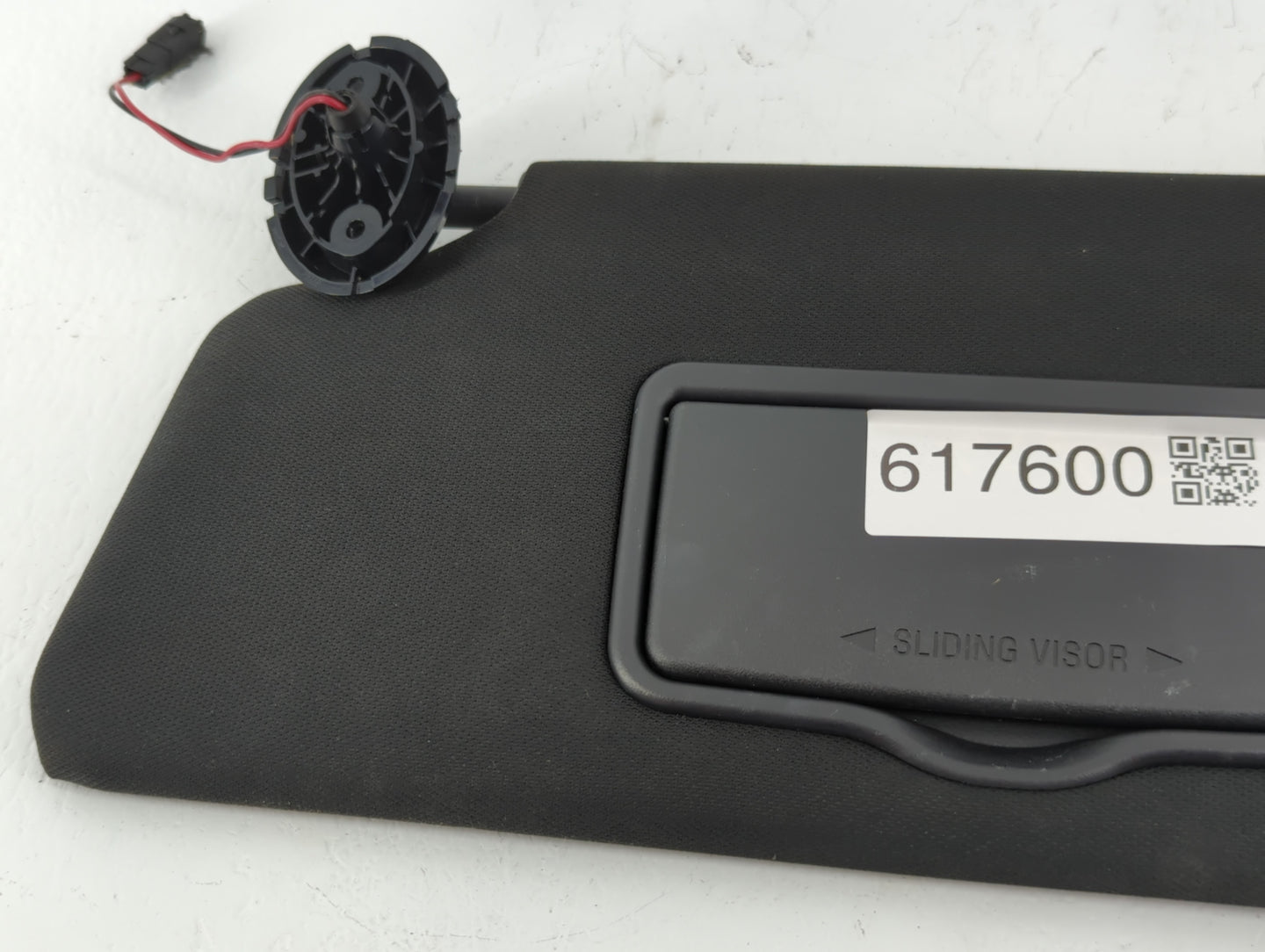 2017 Ford Explorer Sun Visor Shade Replacement Passenger Right Mirror Fits OEM Used Auto Parts - Oemusedautoparts1.com