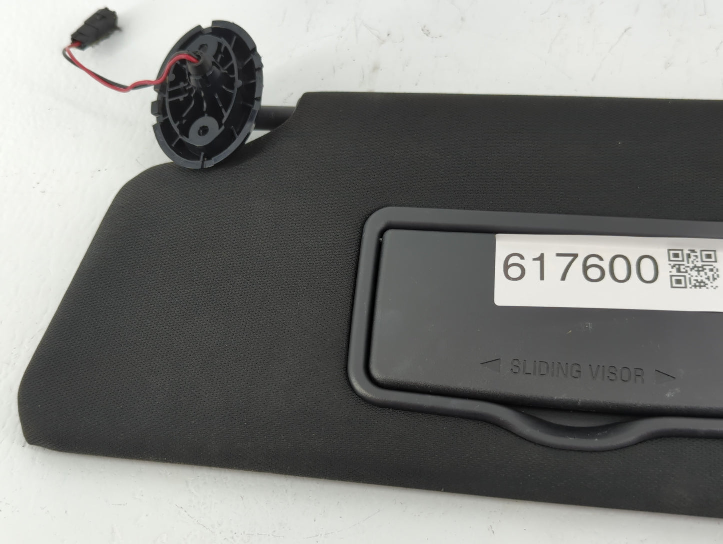 2017 Ford Explorer Sun Visor Shade Replacement Passenger Right Mirror Fits OEM Used Auto Parts - Oemusedautoparts1.com