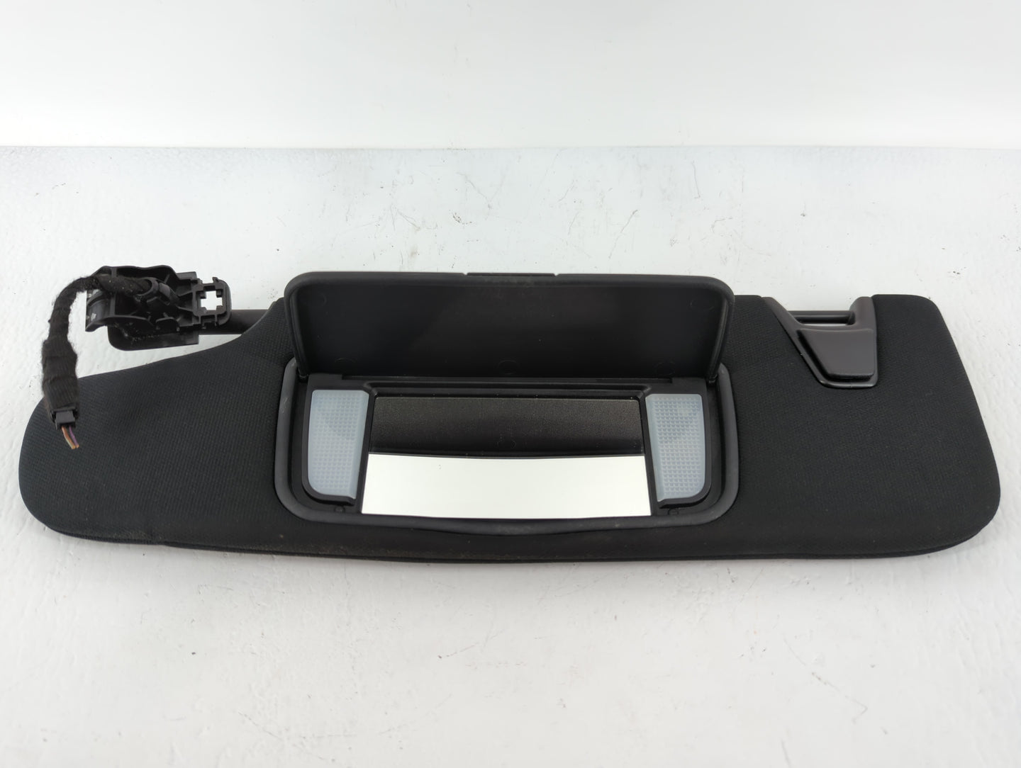 2017 Ford Explorer Sun Visor Shade Replacement Driver Left Mirror Fits OEM Used Auto Parts - Oemusedautoparts1.com