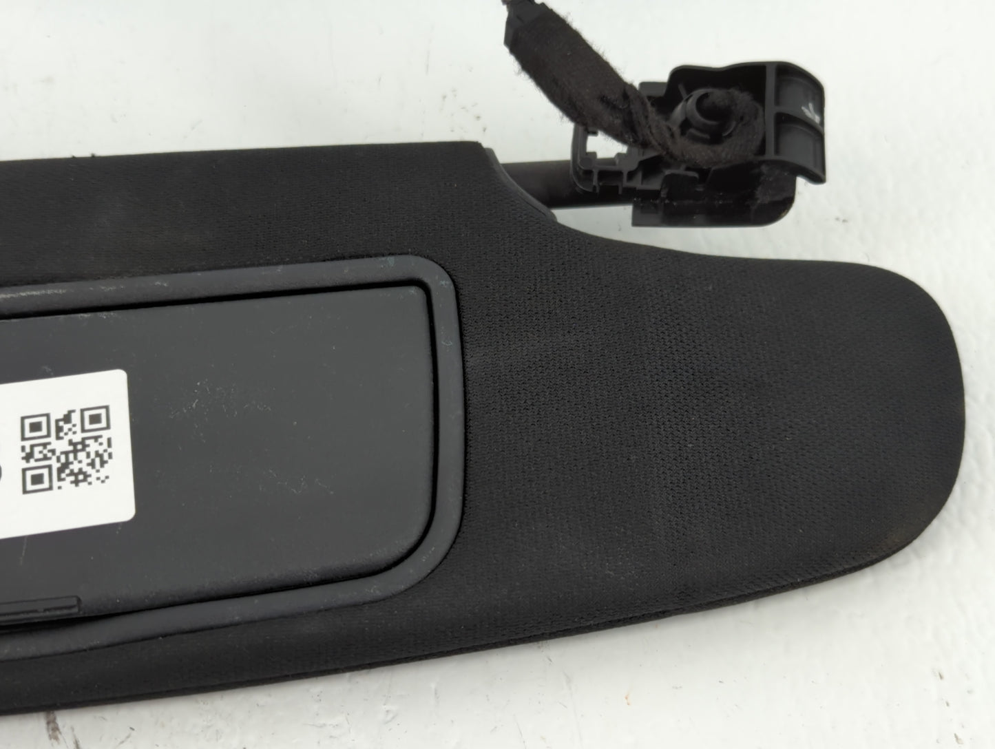 2017 Ford Explorer Sun Visor Shade Replacement Passenger Right Mirror Fits OEM Used Auto Parts - Oemusedautoparts1.com