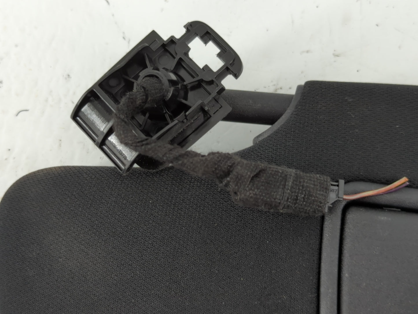 2017 Ford Explorer Sun Visor Shade Replacement Driver Left Mirror Fits OEM Used Auto Parts - Oemusedautoparts1.com