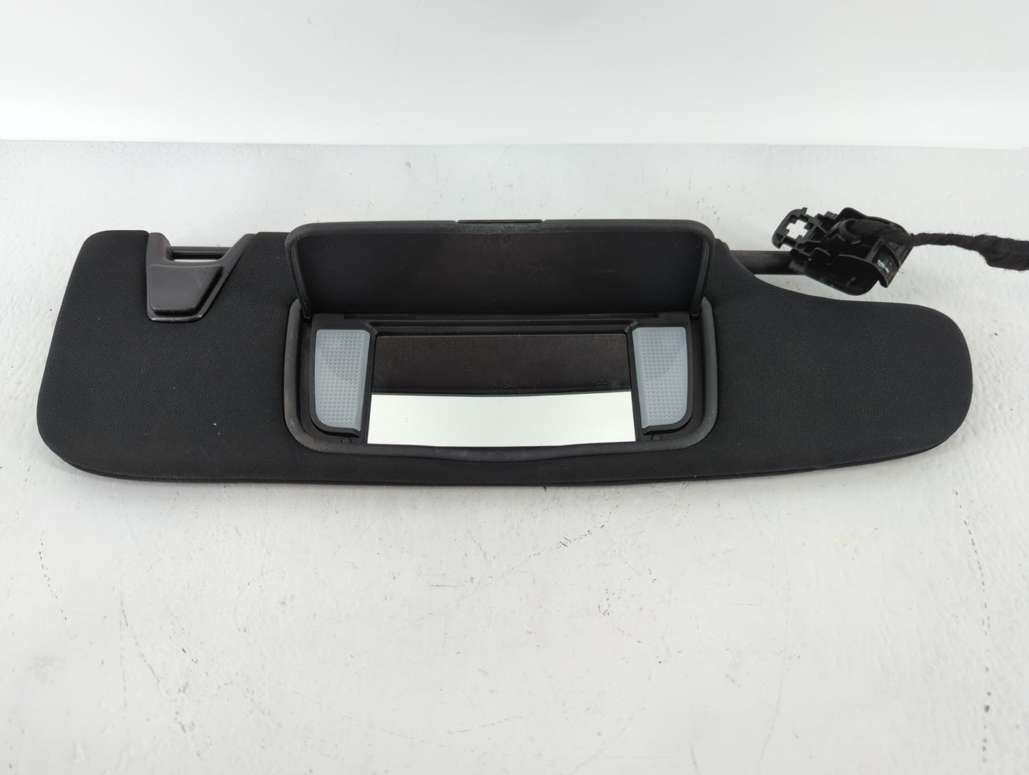 2017 Ford Explorer Sun Visor Shade Replacement Passenger Right Mirror Fits OEM Used Auto Parts - Oemusedautoparts1.com