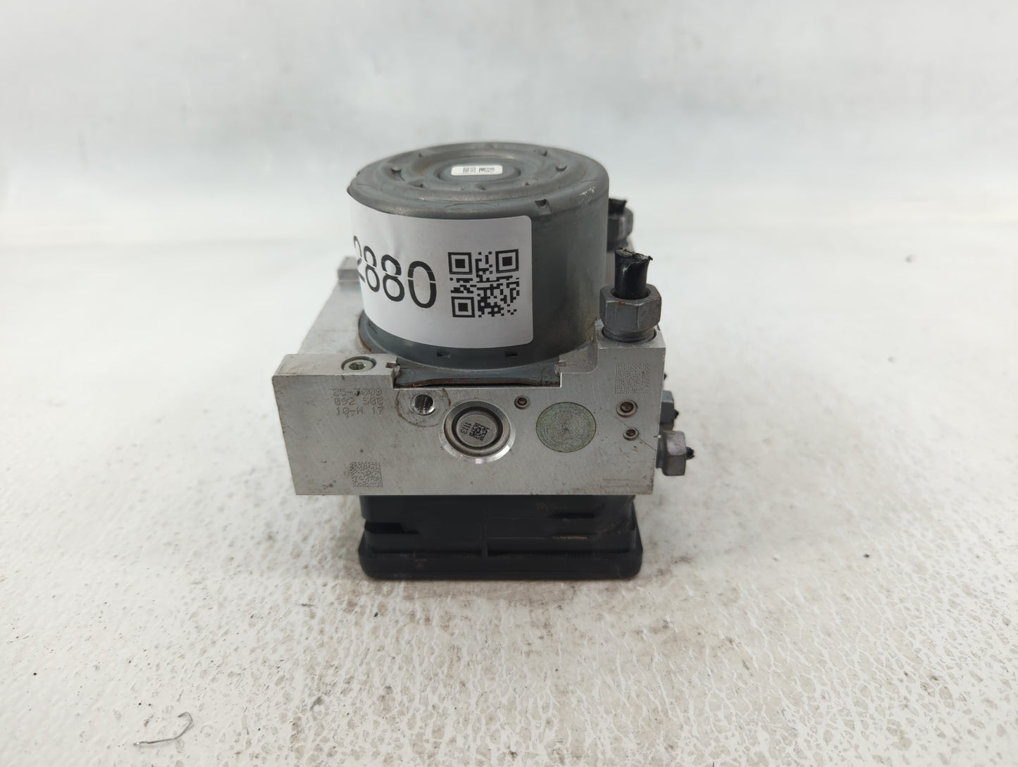 2017 Ford Explorer ABS Pump Control Module Replacement P/N:FB53-2C405-AF Fits OEM Used Auto Parts - Oemusedautoparts1.com
