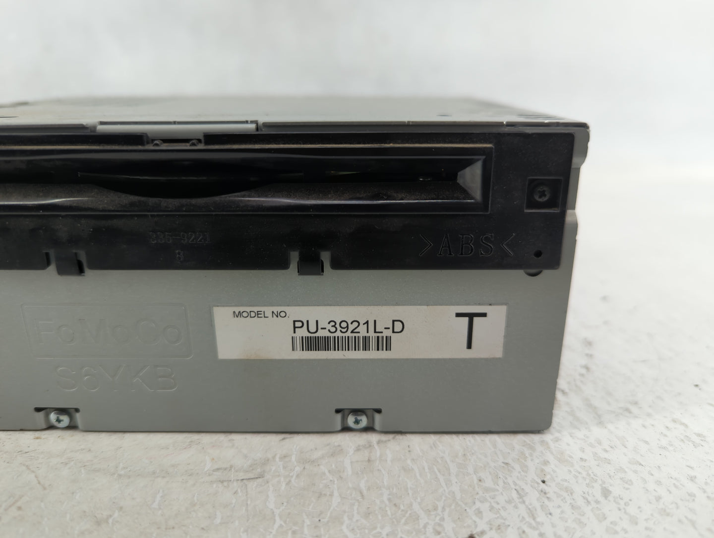 2017 Ford Explorer Am Fm Cd Player Radio Receiver - Oemusedautoparts1.com