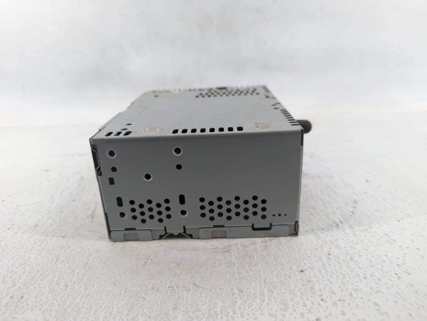 2017 Ford Explorer Am Fm Cd Player Radio Receiver - Oemusedautoparts1.com