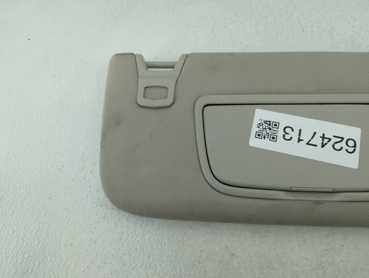 2017 Ford Explorer Sun Visor Shade Replacement Passenger Right Mirror Fits OEM Used Auto Parts - Oemusedautoparts1.com