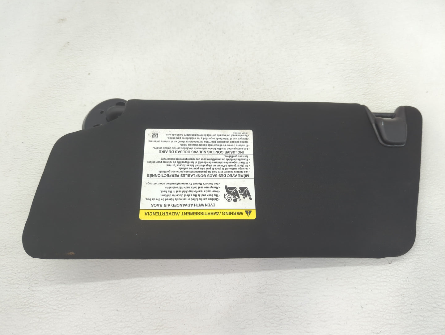 2017 Ford Explorer Sun Visor Shade Replacement Passenger Right Mirror Fits OEM Used Auto Parts - Oemusedautoparts1.com