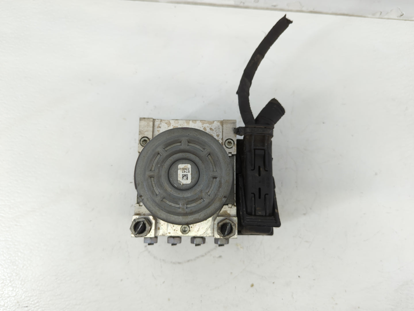 2017 Ford Explorer ABS Pump Control Module Replacement P/N:HB53-2C405-AC Fits OEM Used Auto Parts - Oemusedautoparts1.com