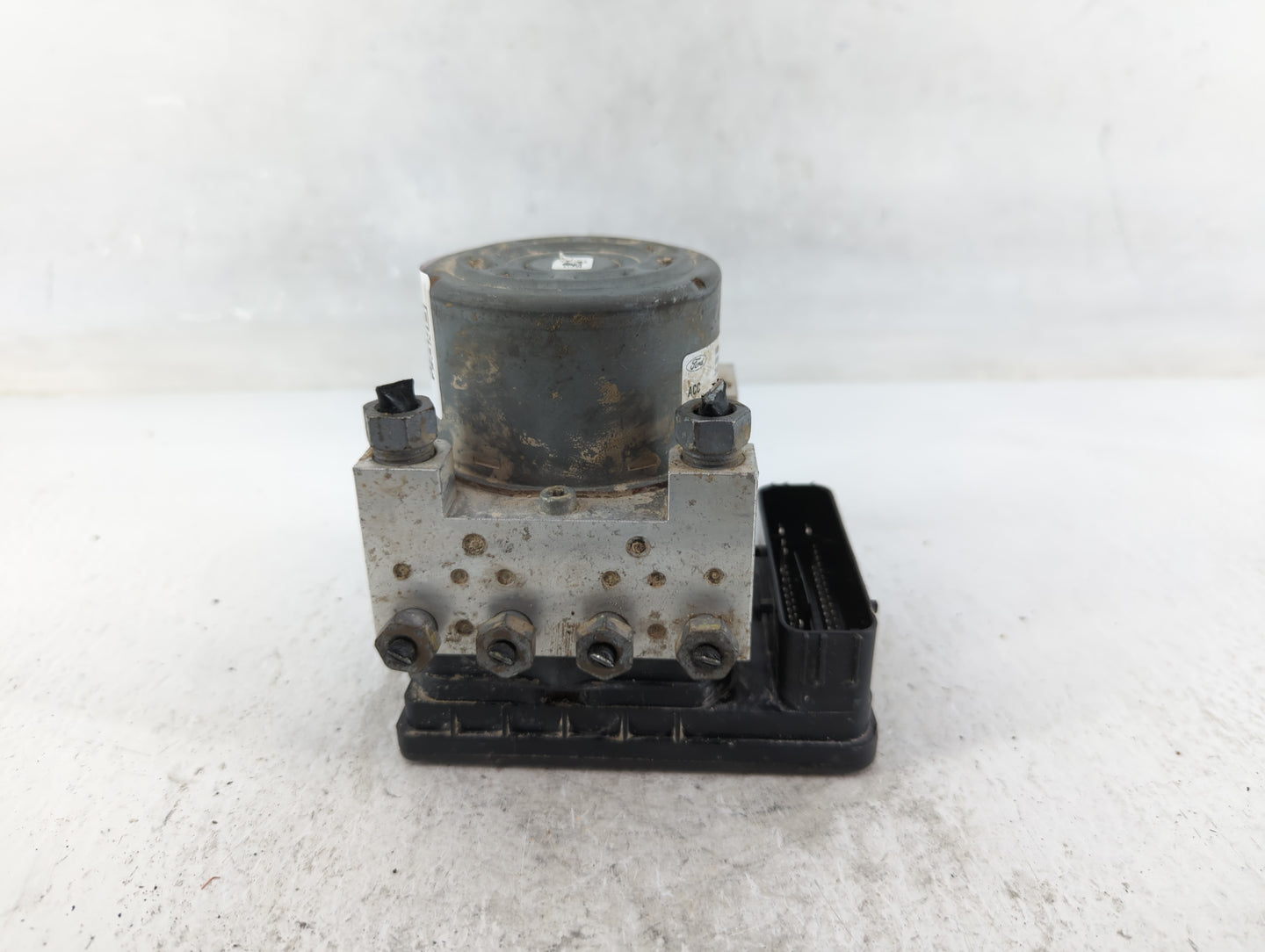 2017 Ford Explorer ABS Pump Control Module Replacement P/N:HB53-2C405-AB Fits OEM Used Auto Parts - Oemusedautoparts1.com