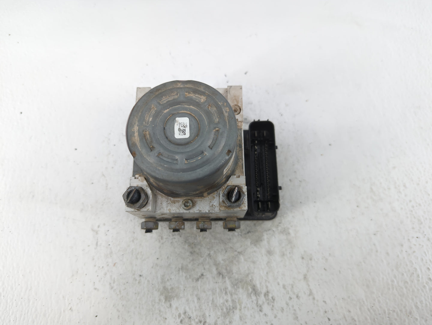 2017 Ford Explorer ABS Pump Control Module Replacement P/N:HB53-2C405-AB Fits OEM Used Auto Parts - Oemusedautoparts1.com