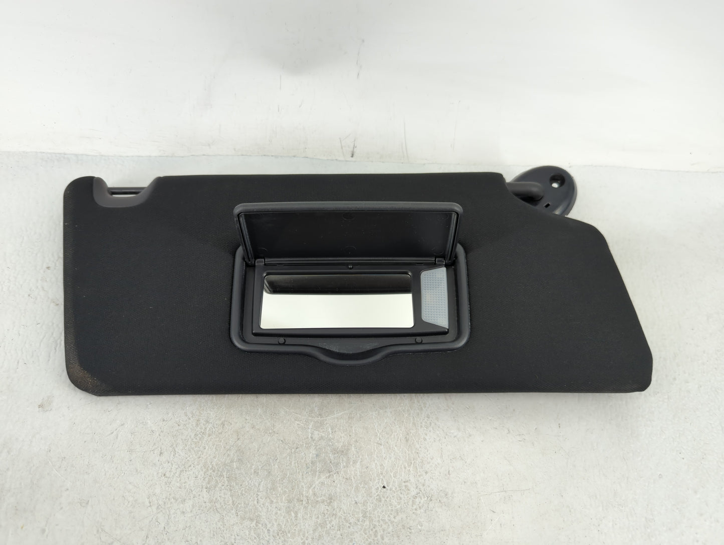 2017 Ford Explorer Sun Visor Shade Replacement Passenger Right Mirror Fits OEM Used Auto Parts - Oemusedautoparts1.com