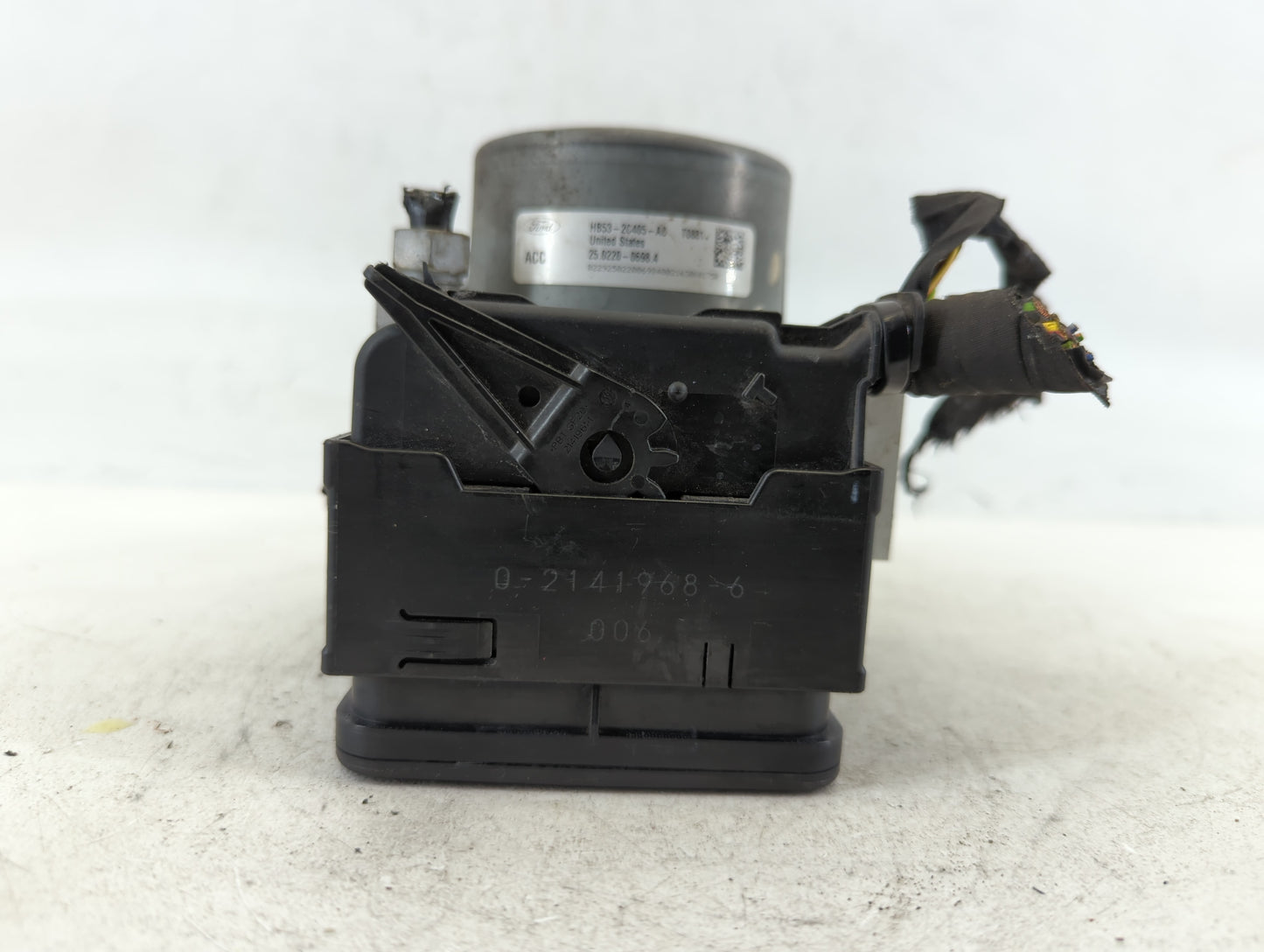 2017 Ford Explorer ABS Pump Control Module Replacement P/N:HB53-2C405-AC Fits OEM Used Auto Parts - Oemusedautoparts1.com