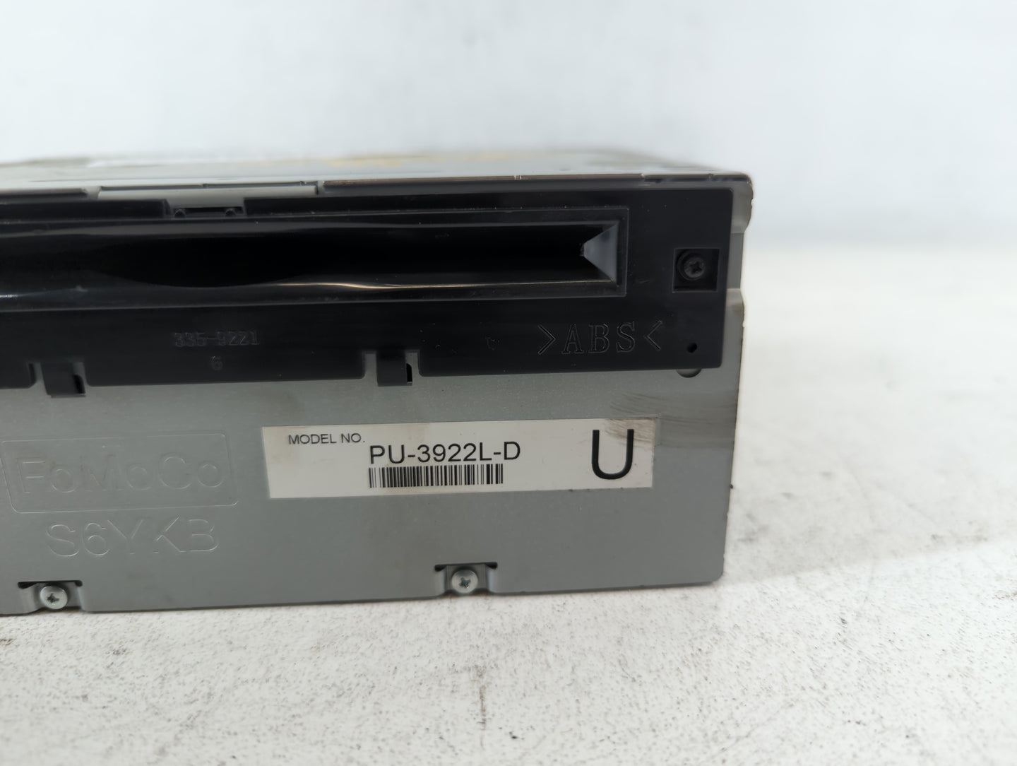 2016-2017 Ford Explorer Am Fm Cd Player Radio Receiver - Oemusedautoparts1.com