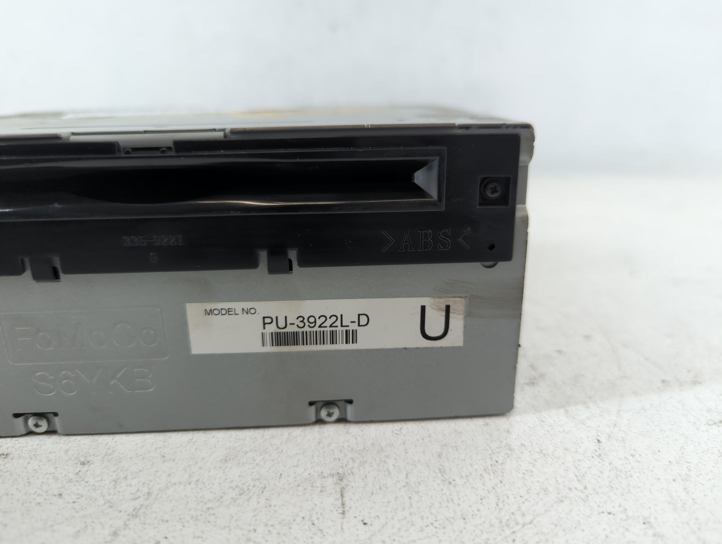 2016-2017 Ford Explorer Am Fm Cd Player Radio Receiver - Oemusedautoparts1.com