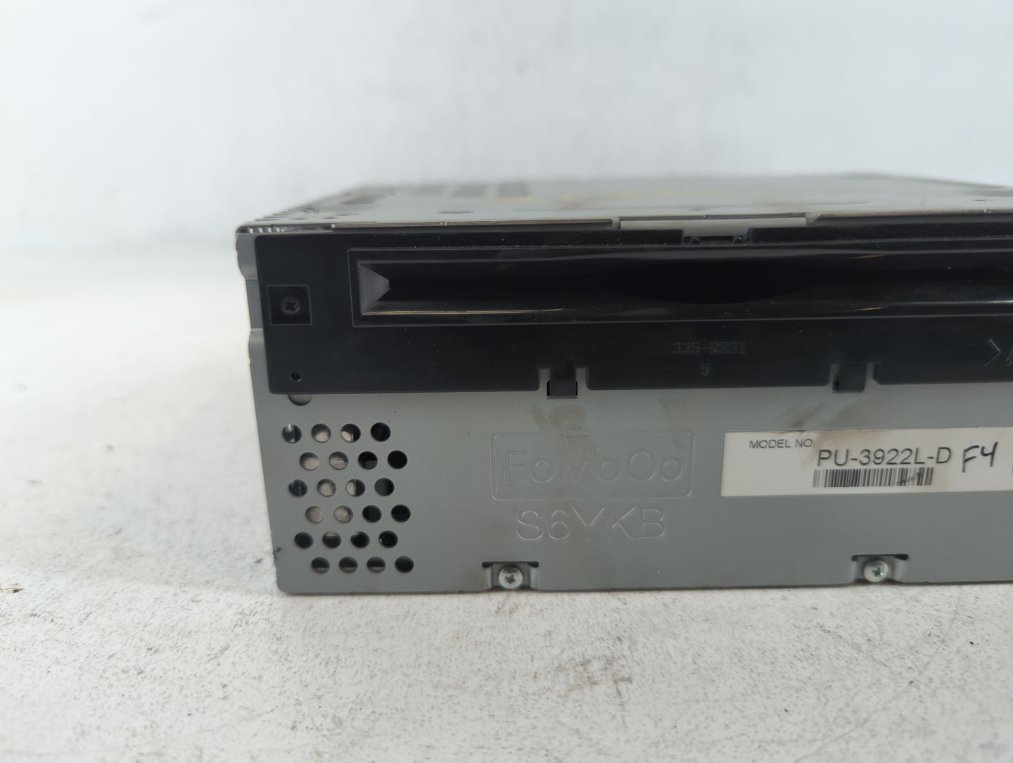 2017 Ford Explorer Am Fm Cd Player Radio Receiver - Oemusedautoparts1.com