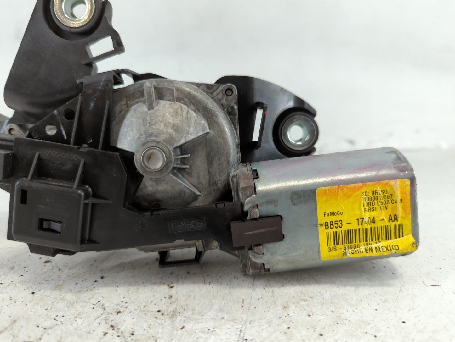 2017 Ford Explorer Front Windshield Wiper Motor P/N:BB53-17404-AA Fits OEM Used Auto Parts - Oemusedautoparts1.com