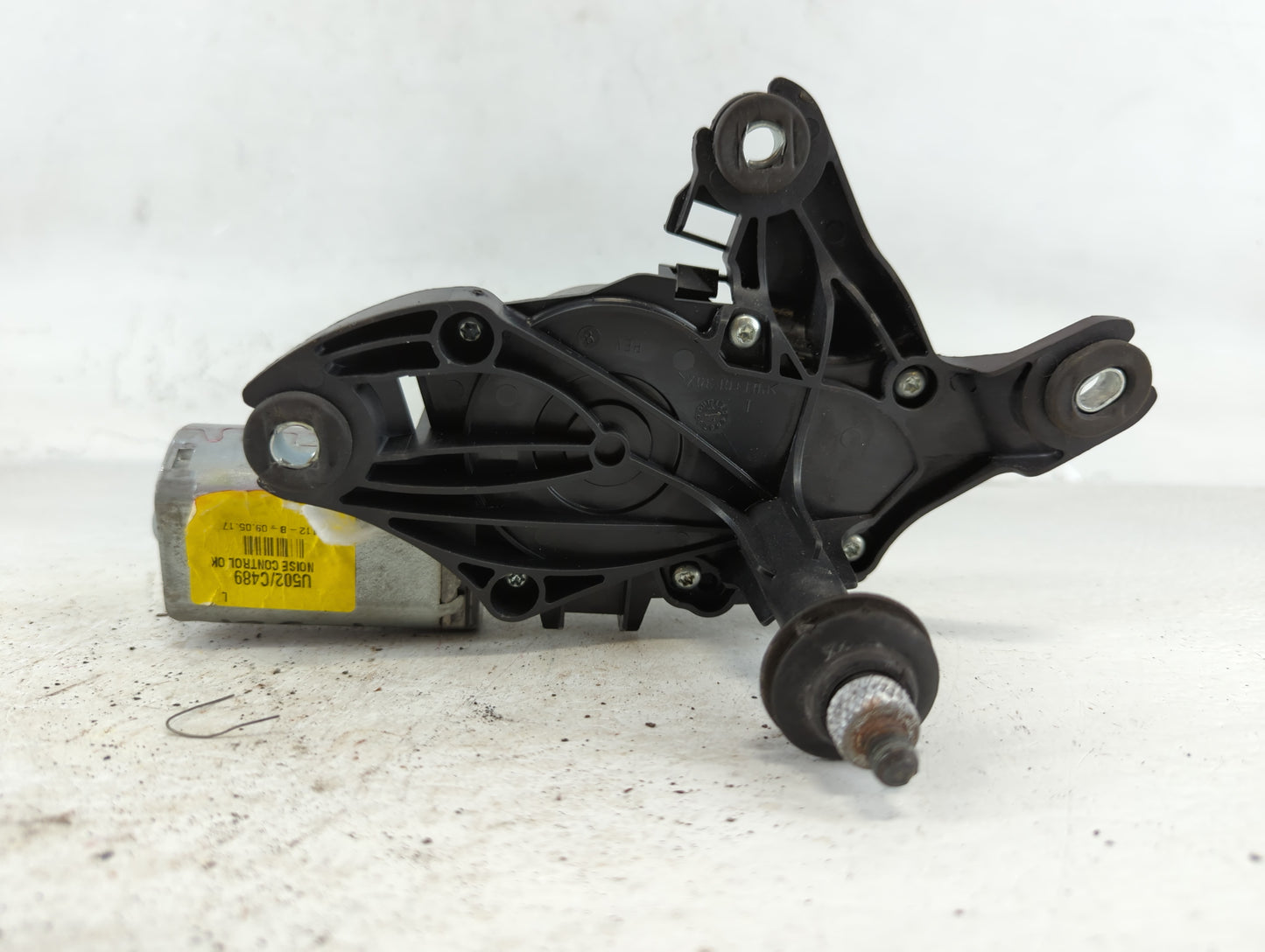 2017 Ford Explorer Front Windshield Wiper Motor P/N:BB53-17404-AA Fits OEM Used Auto Parts - Oemusedautoparts1.com