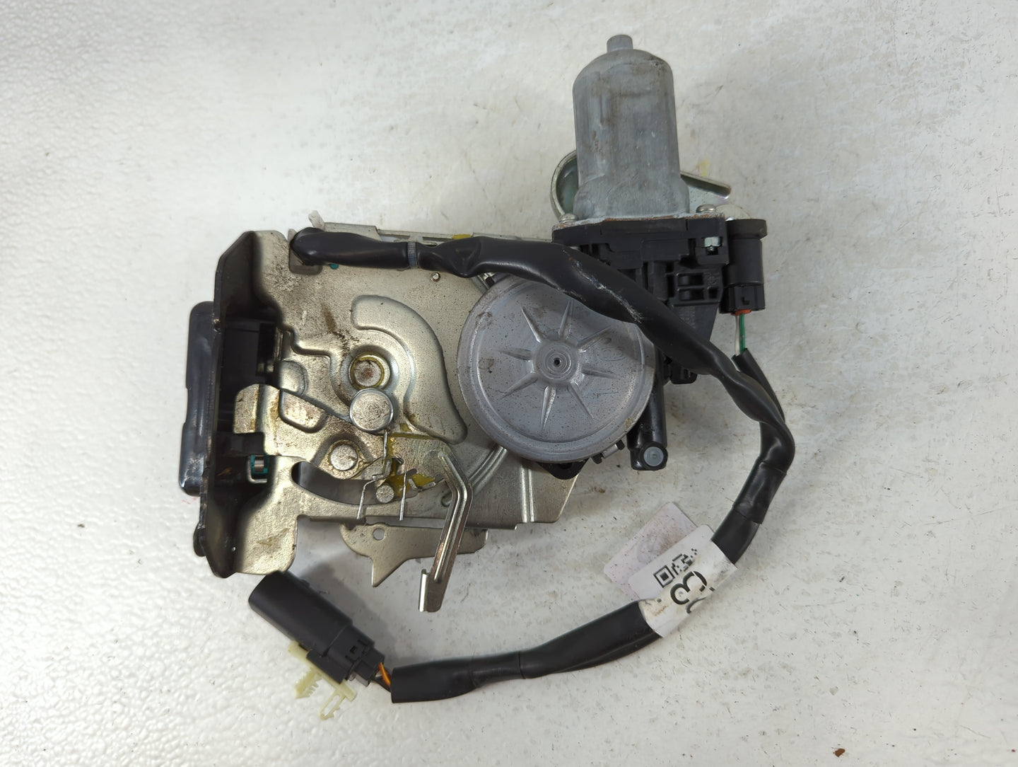 2017 Ford Explorer MOTOR LOCK LATCH ACTUATOR - Oemusedautoparts1.com