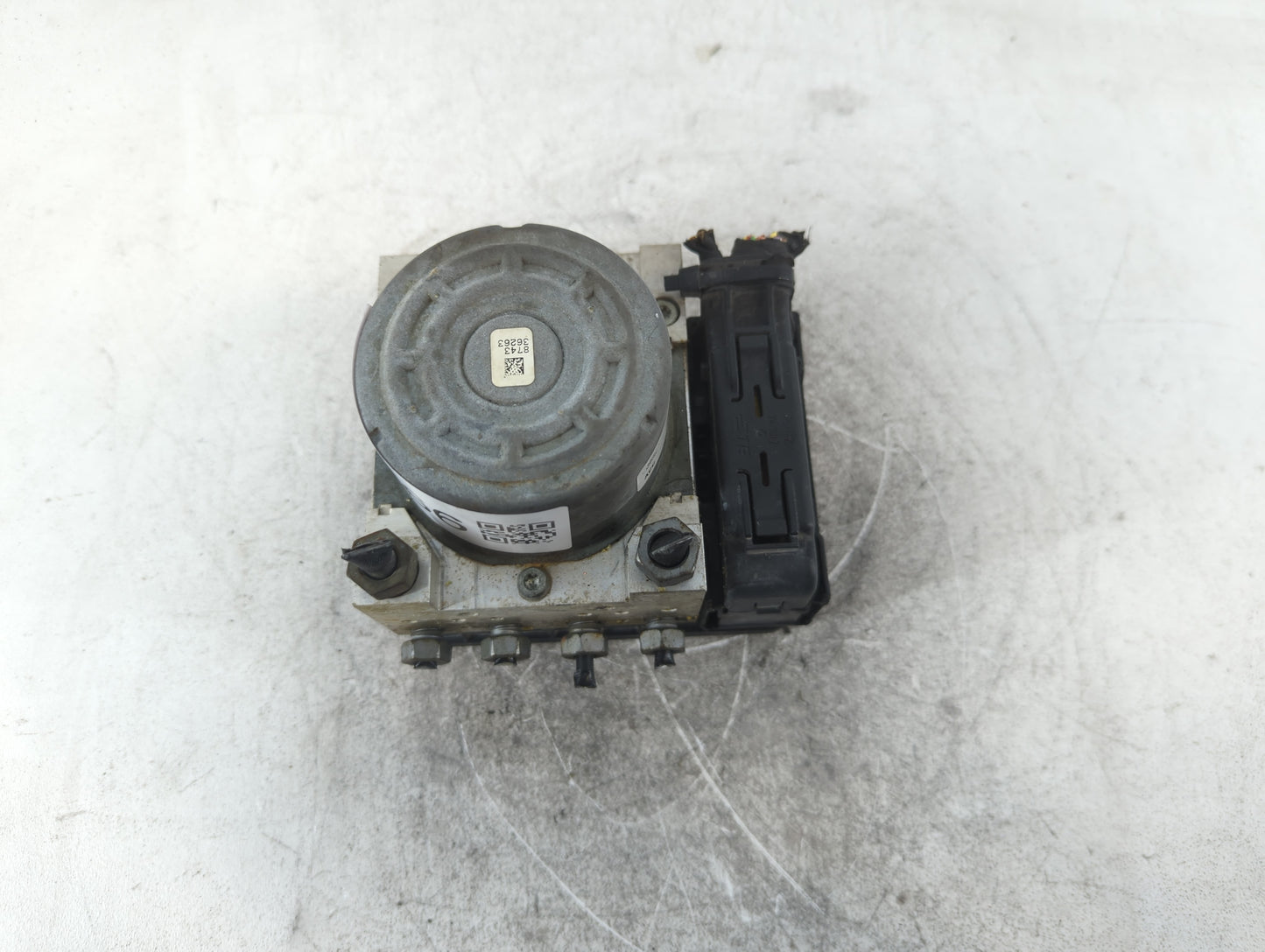 2017 Ford Explorer ABS Pump Control Module Replacement P/N:HB53-2C405-AC Fits OEM Used Auto Parts - Oemusedautoparts1.com